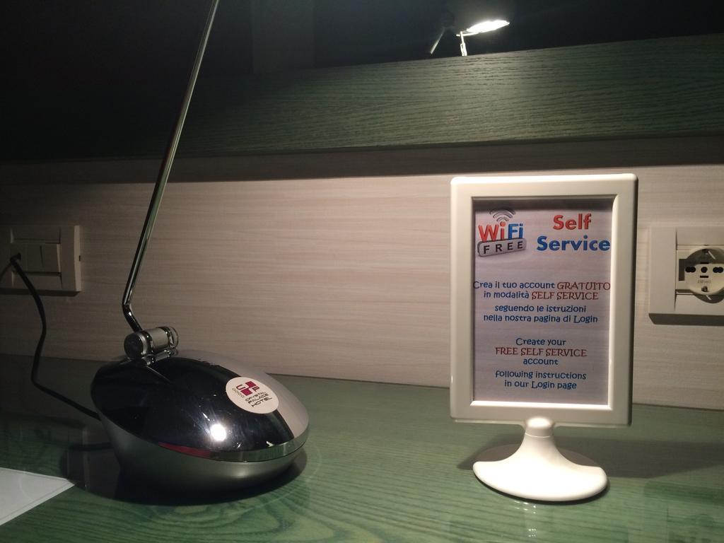 Best Western Ivrea Crystal Palace Banchette D'Ivrea Exterior foto