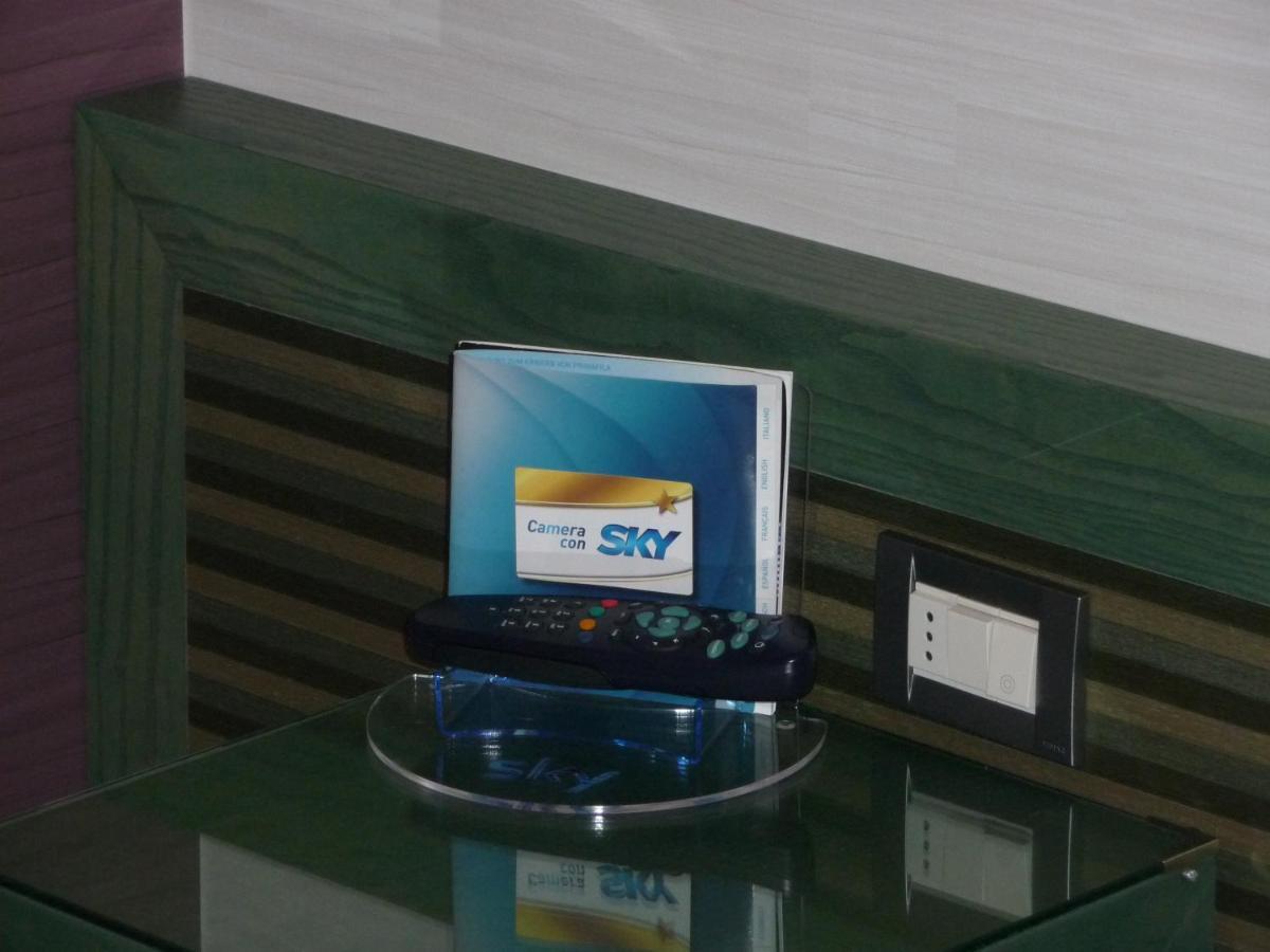 Best Western Ivrea Crystal Palace Banchette D'Ivrea Cameră foto